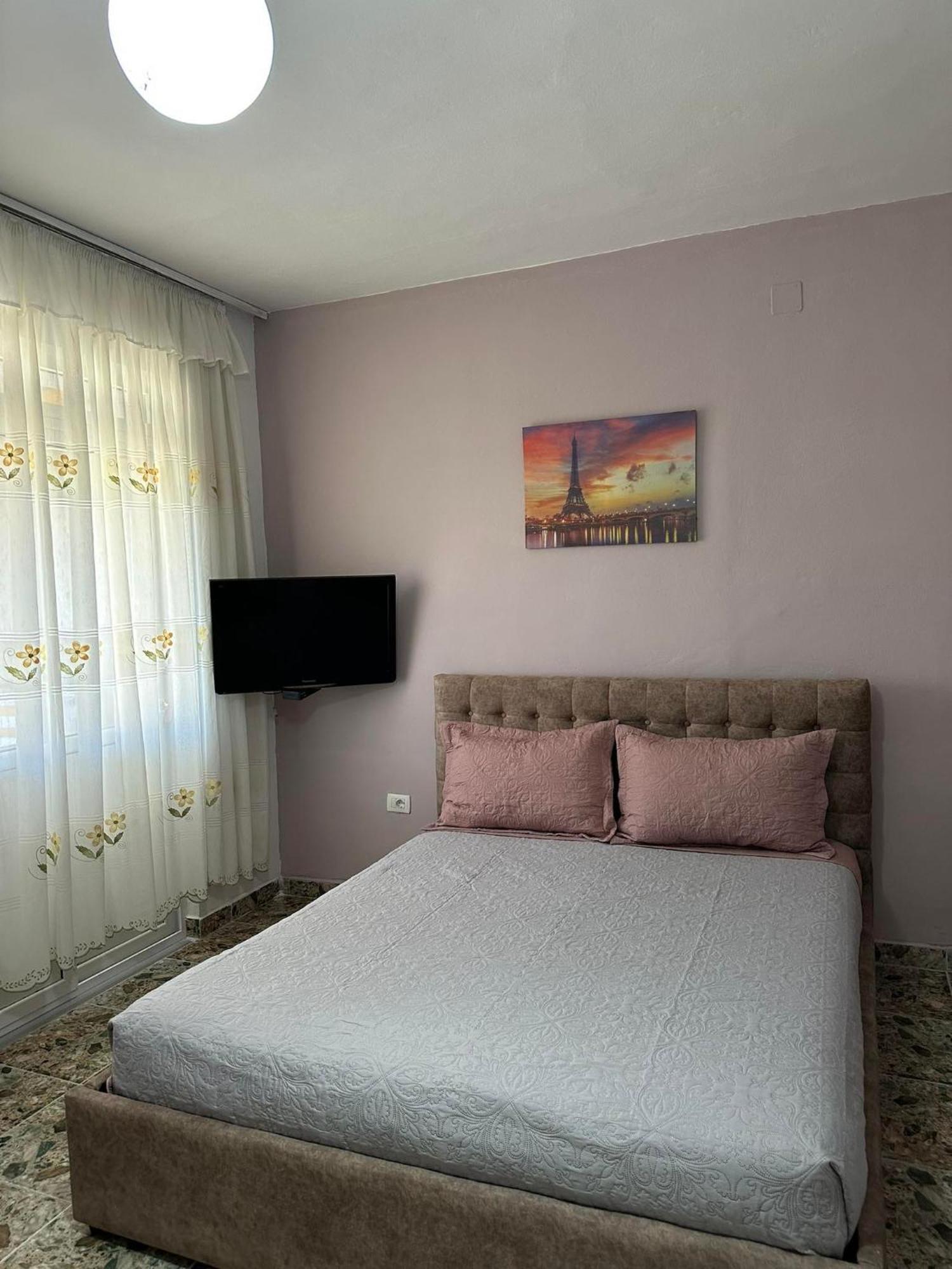 Elite Inn Вльора Екстер'єр фото
